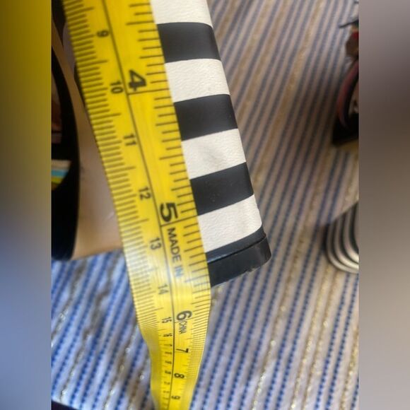 BETSEY JOHNSON 1970s Style Striped Pom Pom Platform Heels size 5.5 - Picture 12 of 16